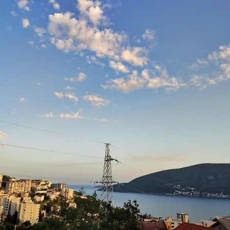 Elena Apartment Херцег Нови Екстериор снимка