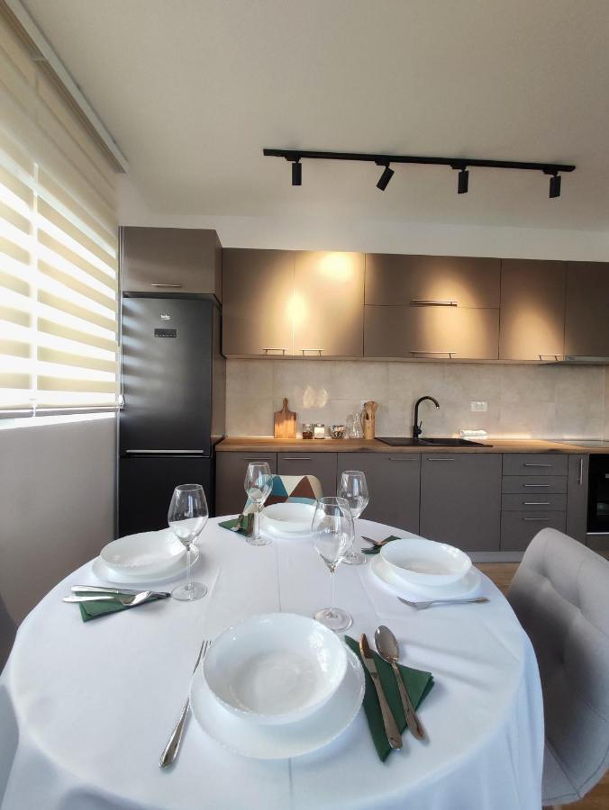Elena Apartment Херцег Нови Екстериор снимка