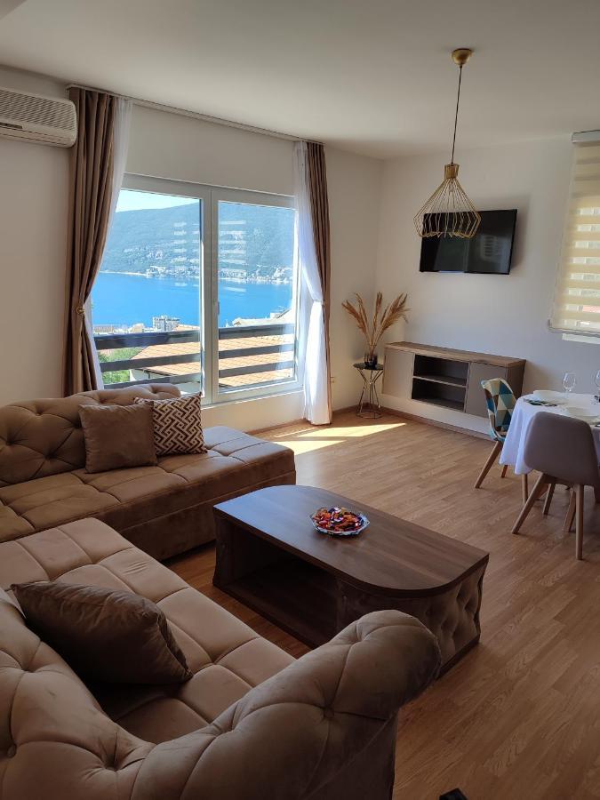 Elena Apartment Херцег Нови Екстериор снимка
