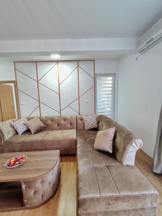 Elena Apartment Херцег Нови Екстериор снимка